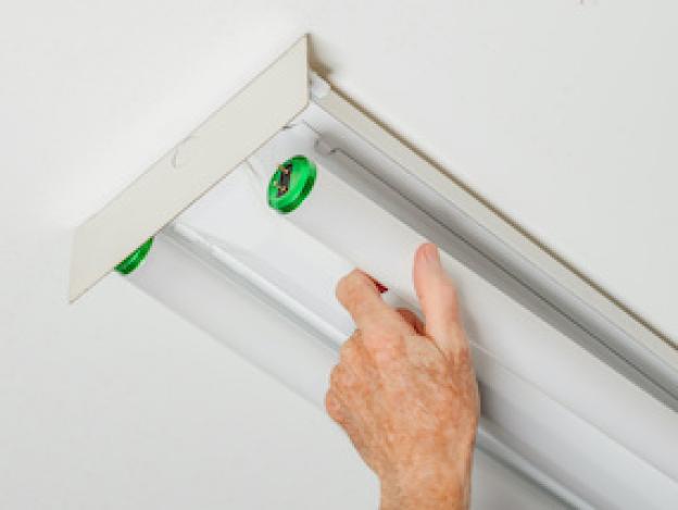 Hoe vervang ik TL-buizen?